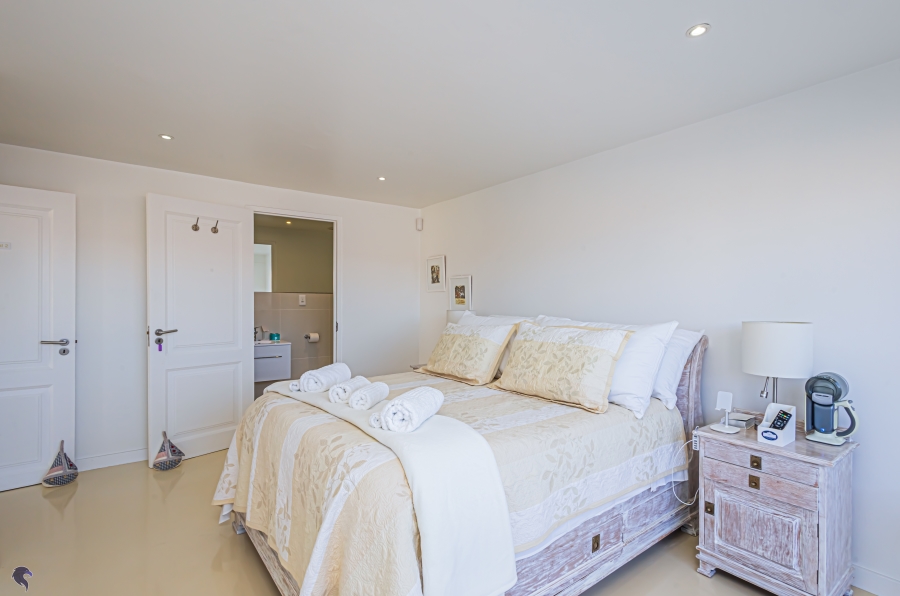 4 Bedroom Property for Sale in Myburgh Park Western Cape